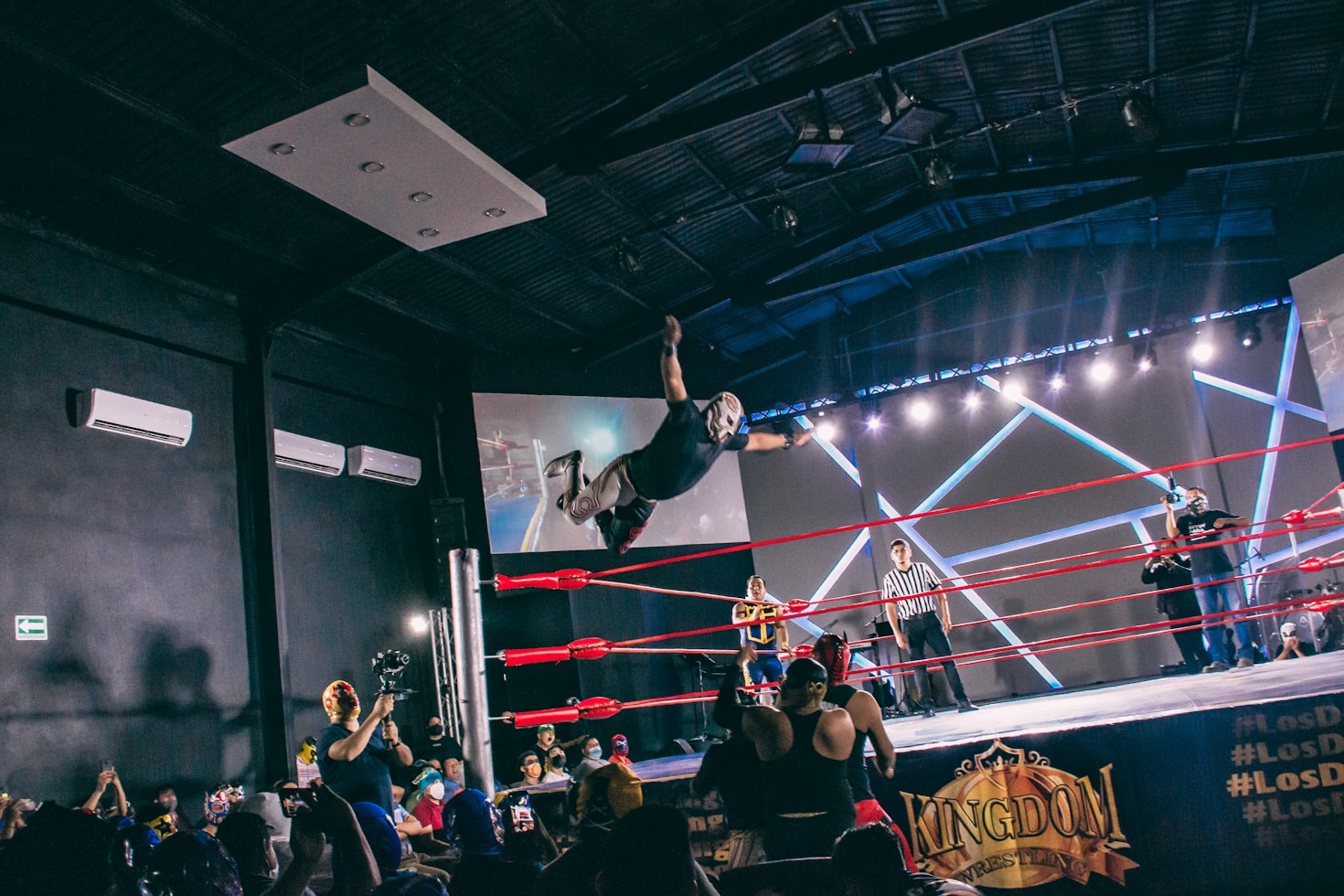 How Wrestling Buzz Connects Fans Worldwide